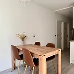Cozy With Private Balcony In Prime Location * Helsínquia