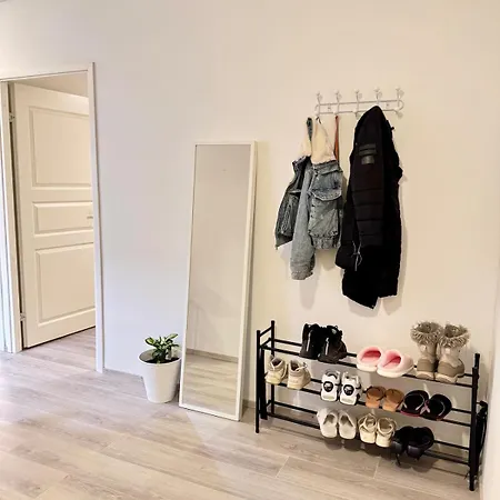Cozy With Private Balcony In Prime Location Apartmán Helsinky