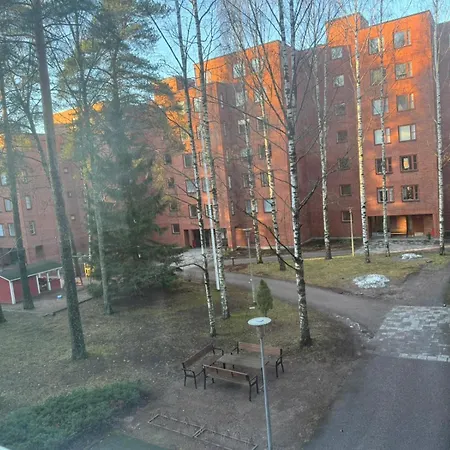 ホームステイ Cozy Private Room With Balcony, 10Mins To Helsinki Center, Free Parking