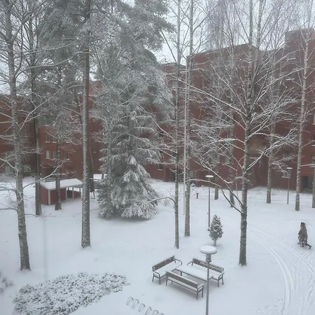 Cozy Private Room With Balcony, 10Mins To Helsinki Center, Free Parking *