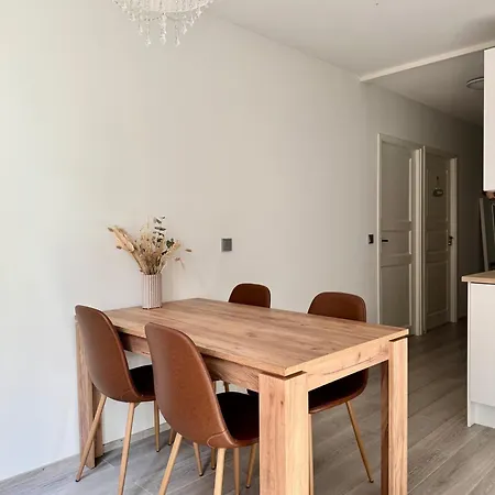 Cozy With Private Balcony In Prime Location * هلسنكي