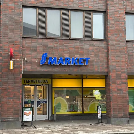 Cozy Private Room With Balcony, 10Mins To Helsinki Center, Free Parking