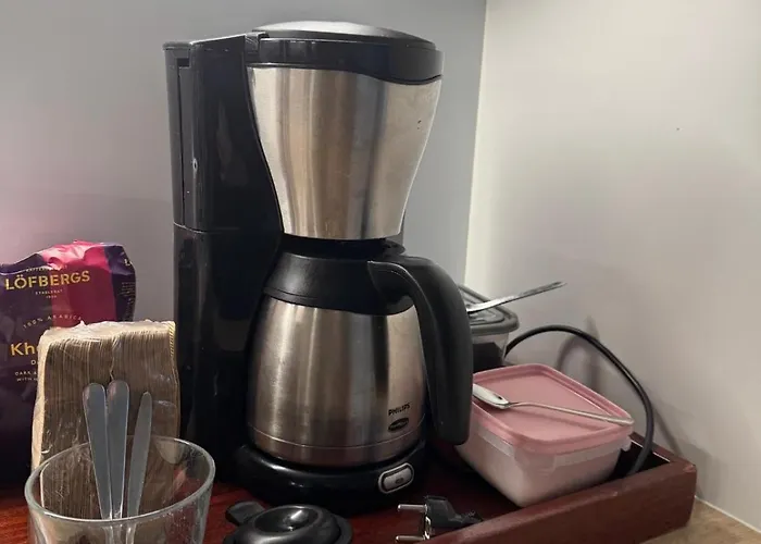 Cozy With Private Balcony In Prime Location 아파트 헬싱키