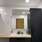Cozy With Private Balcony In Prime Location